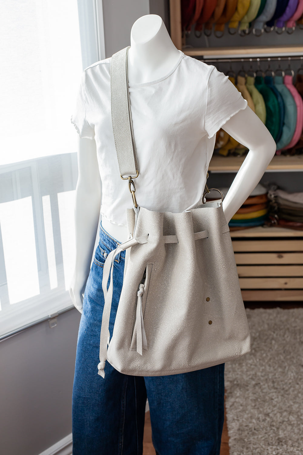 Pebbled White - Leather Bucket Tote