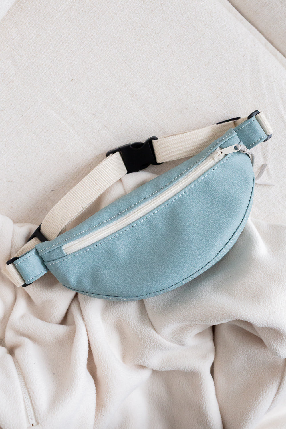 Baby blue fanny clearance pack